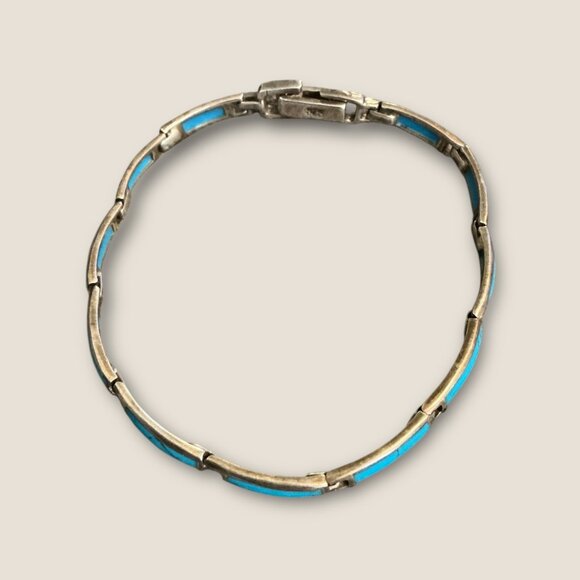 Vintage Sterling Silver & Turquoise Bracelet - Picture 2 of 5